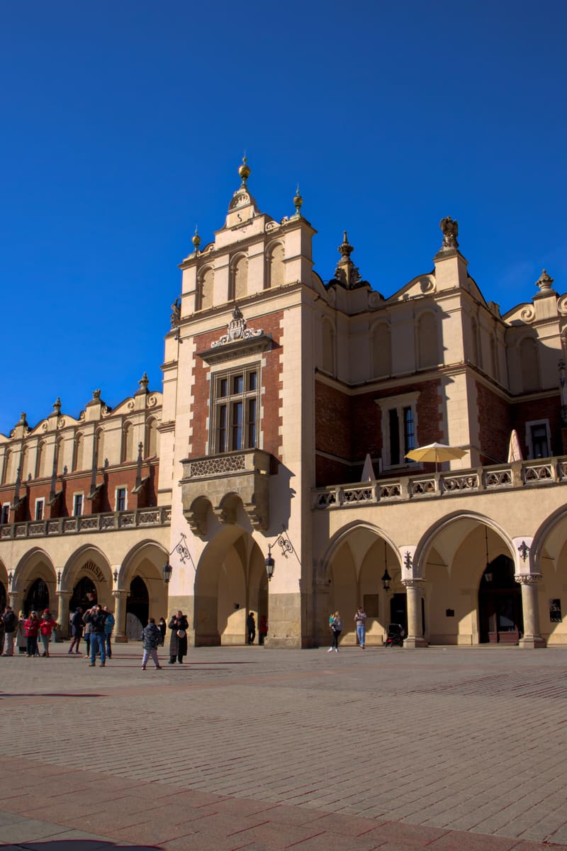 Sukiennice Hall — Poland